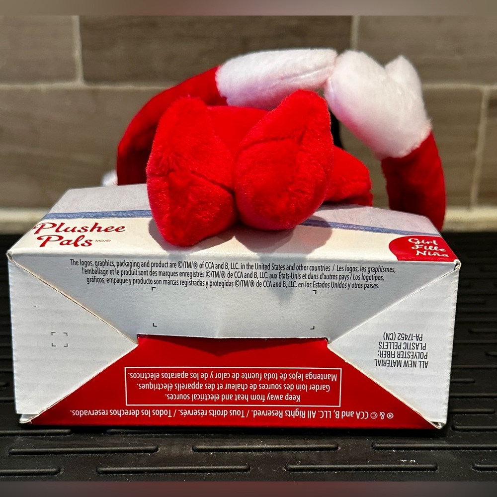 Brand New Elf On The Shelf Plushee Pal Red/White Elf Girl Plush Holiday Toy - Picture 12 of 13